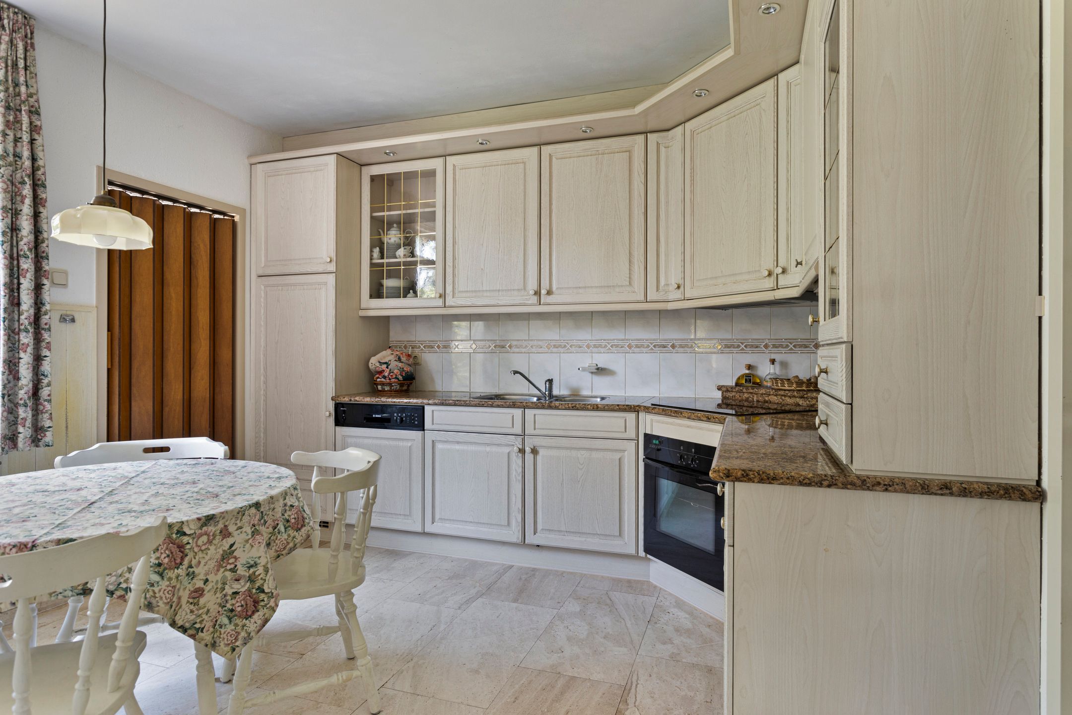 Photo 12 of Koningsvaren 5