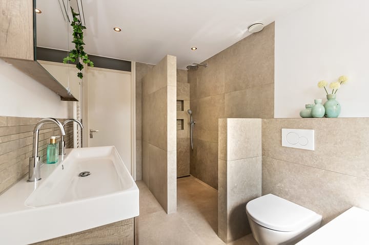 Foto 23 van Den Akker 24