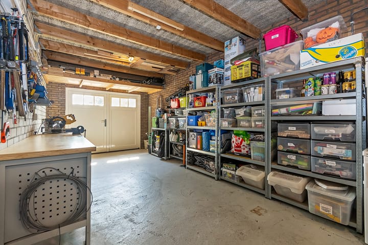 Foto 26 van Den Akker 24