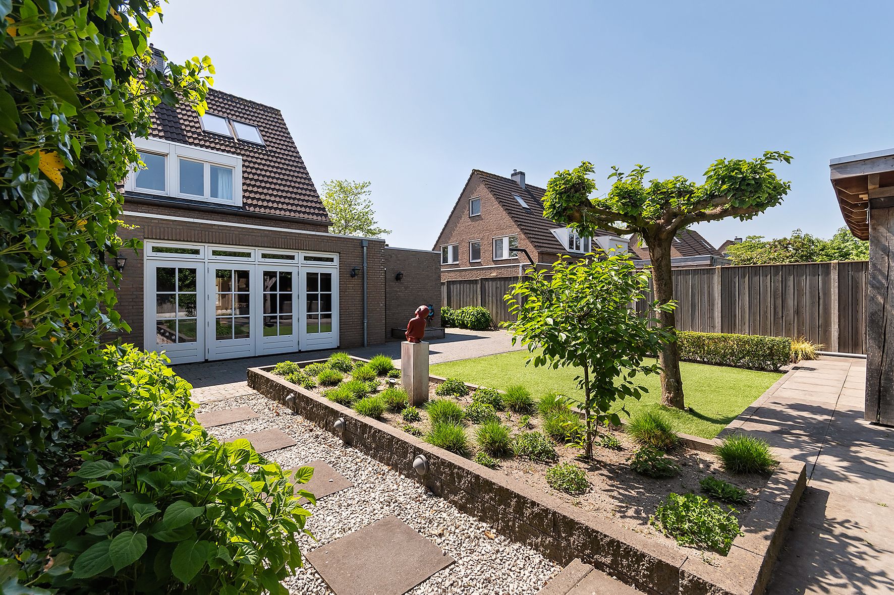 Foto 33 van Den Akker 24