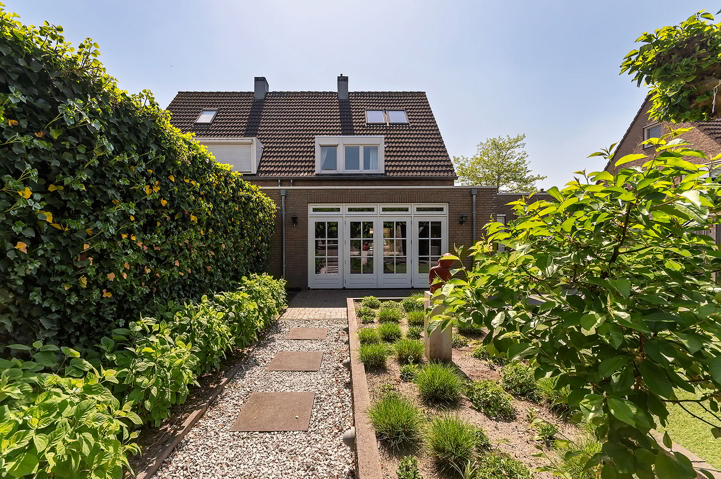 Foto 35 van Den Akker 24