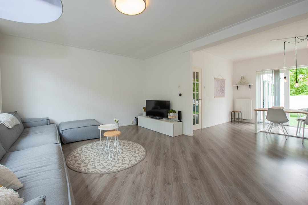 Photo 2 of Rosmolenstraat 12-A