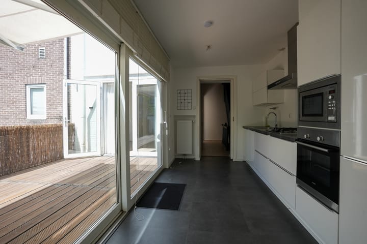 Foto 12 van Rosmolenstraat 12-A