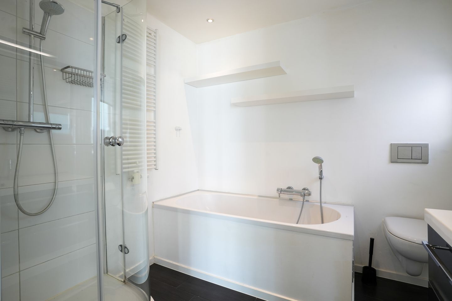 Photo 14 of Rosmolenstraat 12-A
