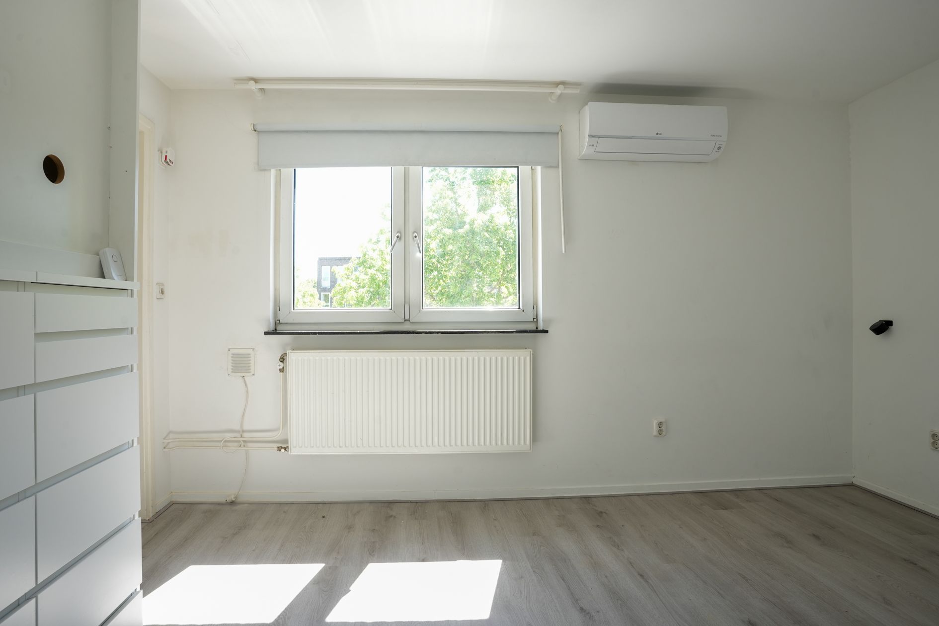 Photo 21 of Rosmolenstraat 12-A