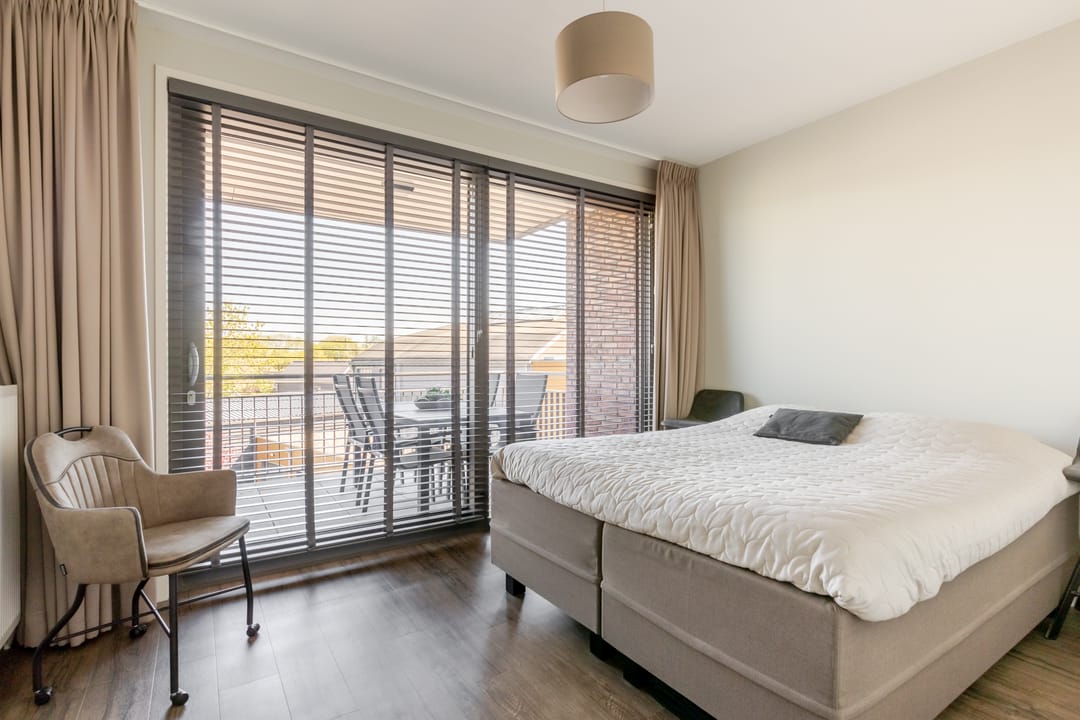 Photo 38 of Lopikersingel 11-F