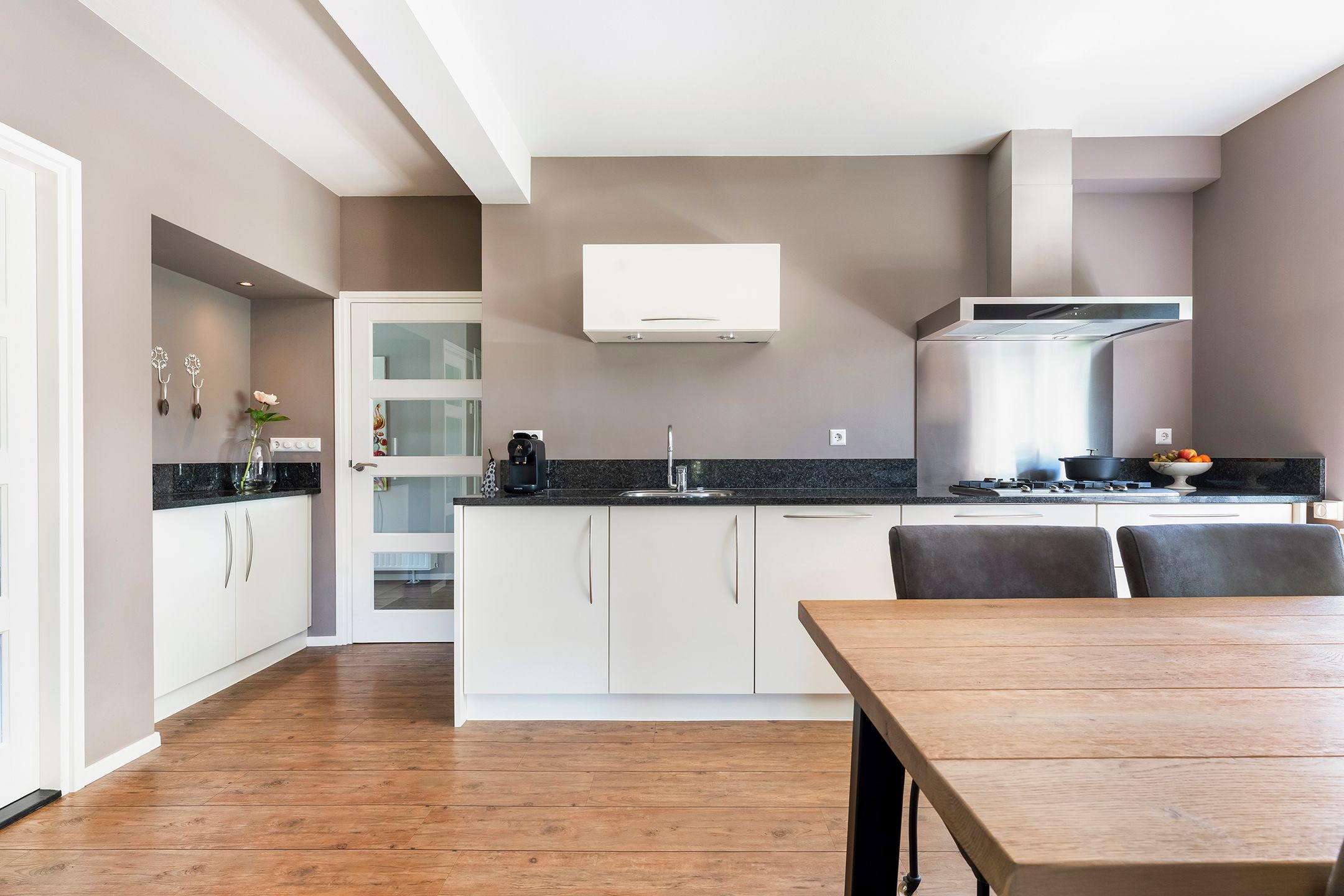 Foto 21 van Mataramweg 9