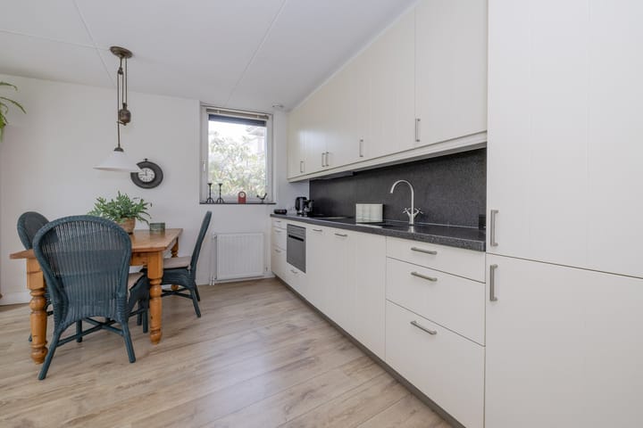 Foto 11 van Pater Wijnterlaan 16-4