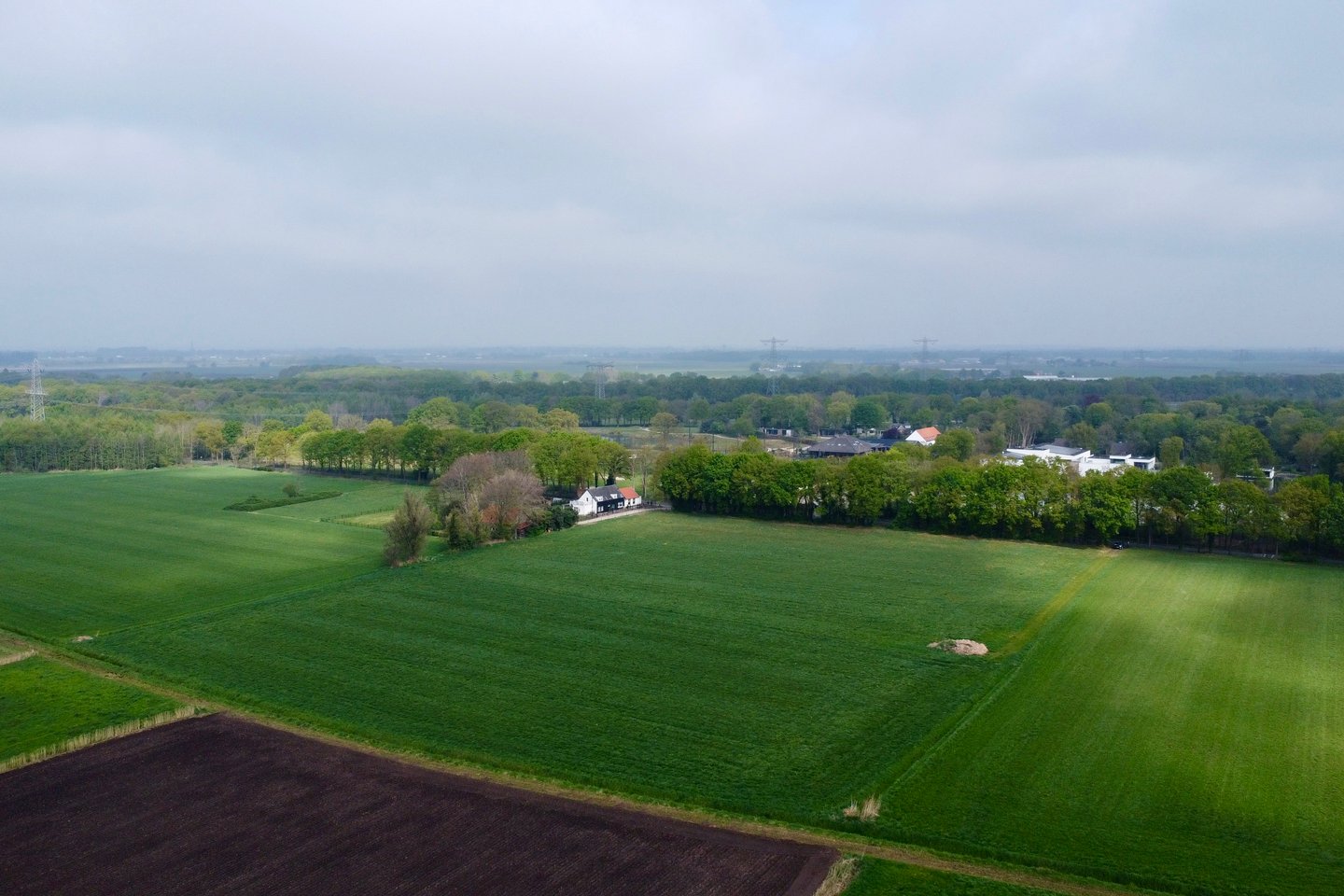 Bekijk foto 3 van 4 percelen omgeving Oosterhout