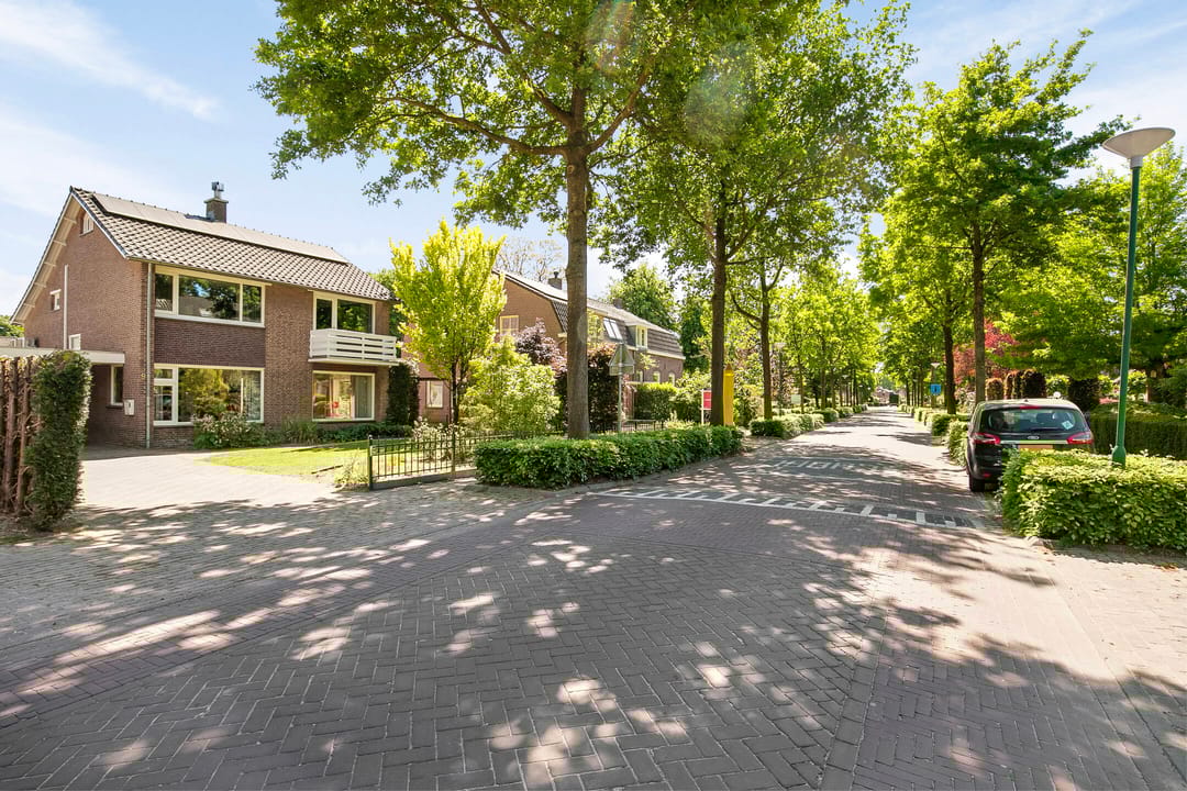 Photo 2 of Schoolstraat 9