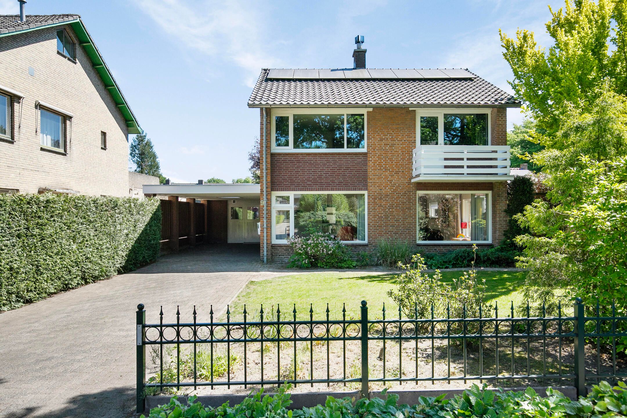 Photo 3 of Schoolstraat 9