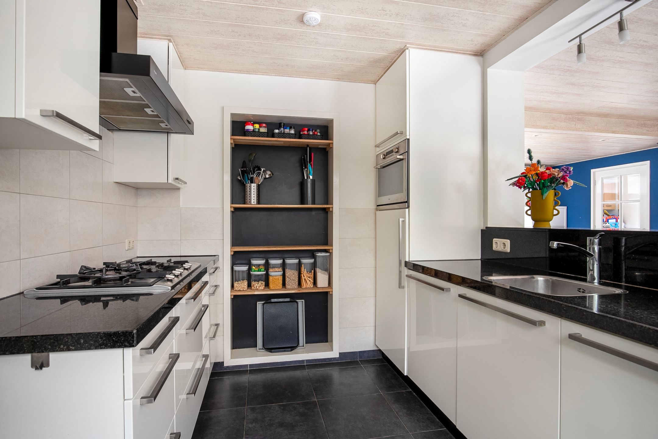 Photo 18 of Schoolstraat 9