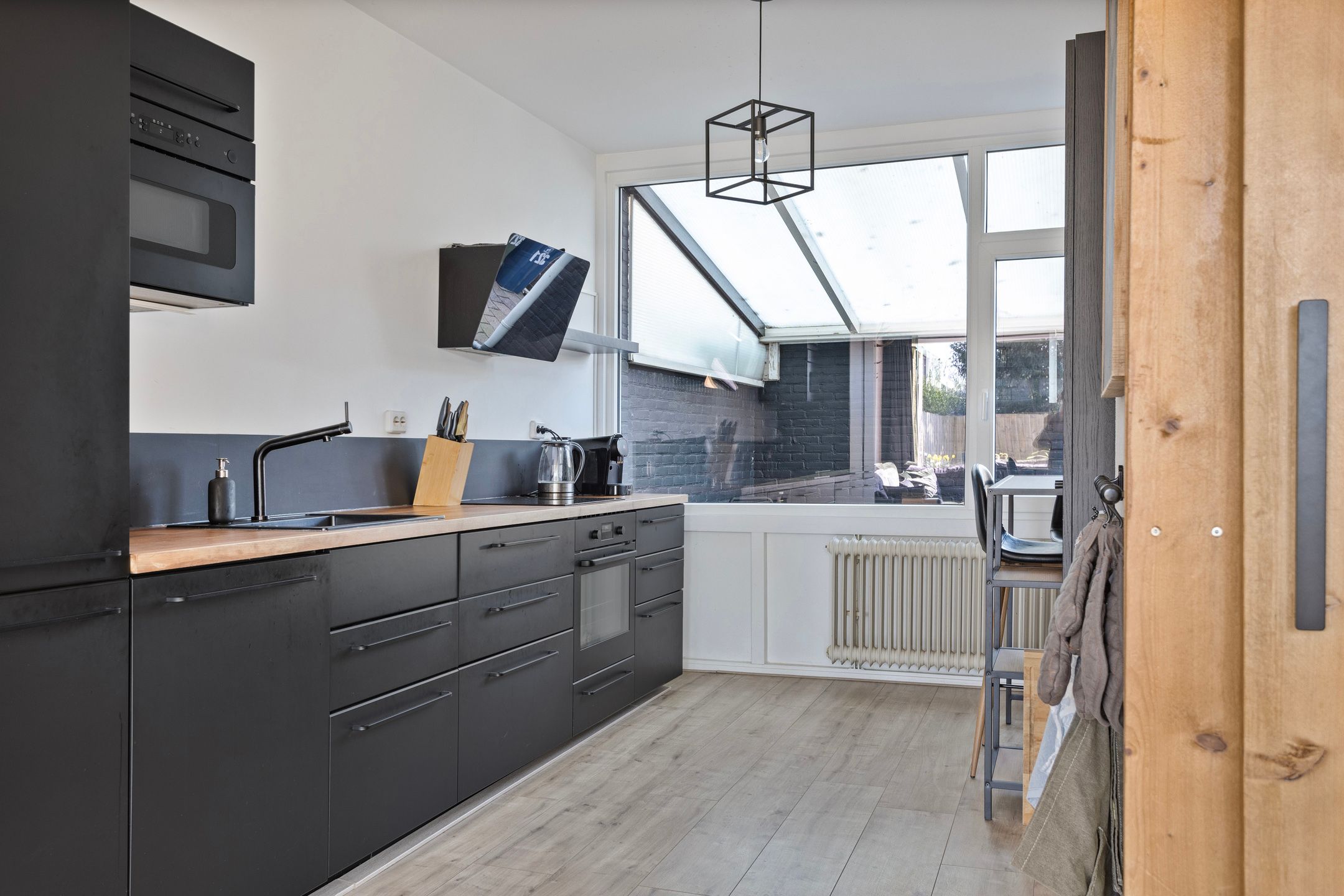 Photo 9 of Schrijnwerkershorst 321