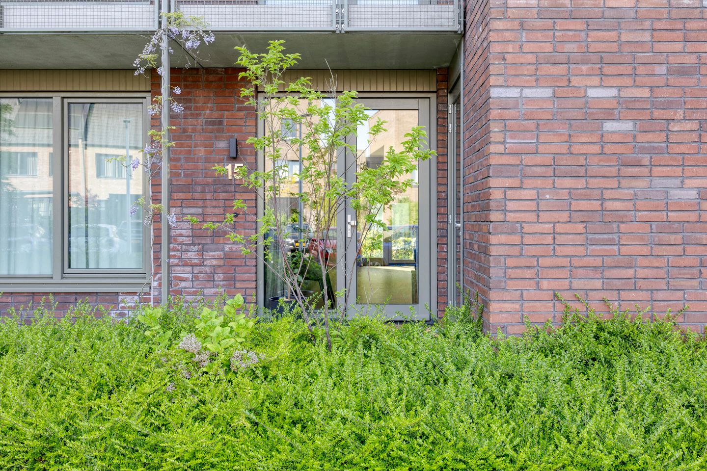 Foto 5 van Nederhemertstraat 15