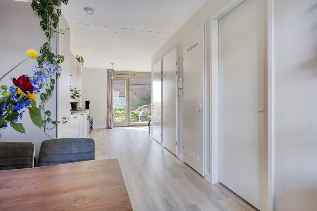 Foto 7 van Nederhemertstraat 15