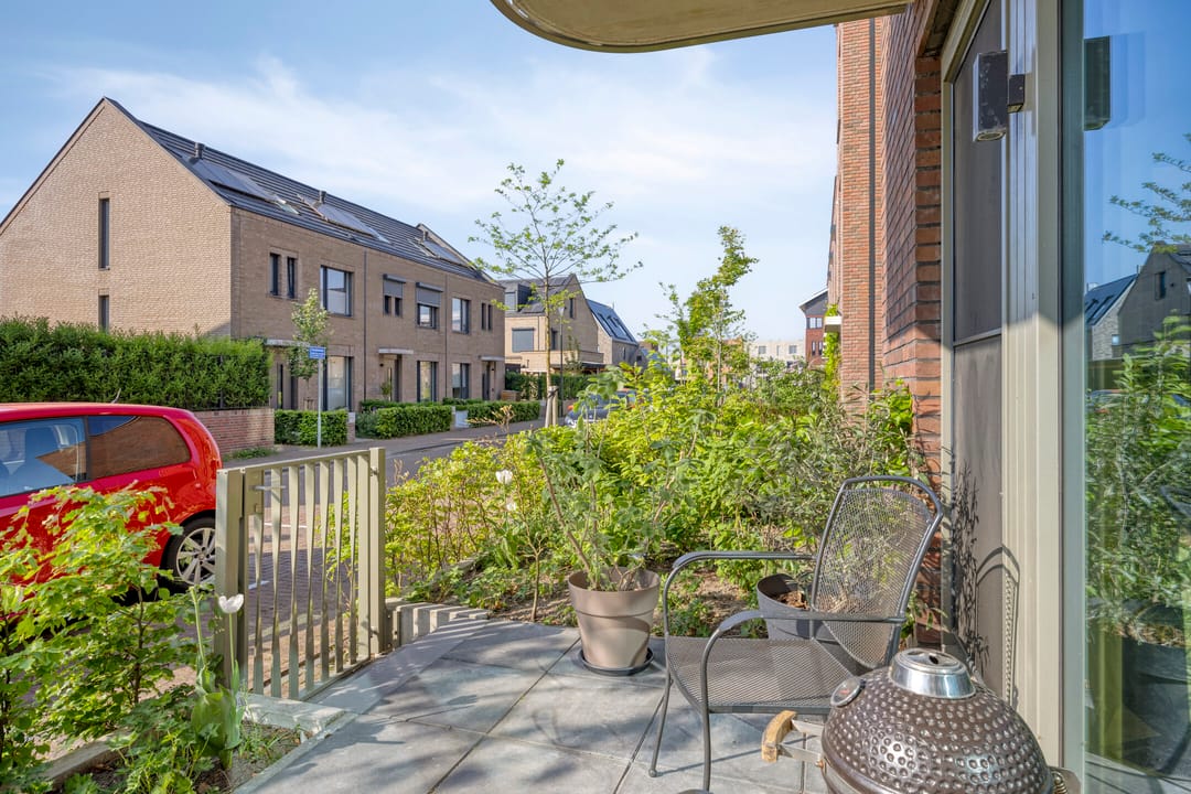 Foto 23 van Nederhemertstraat 15