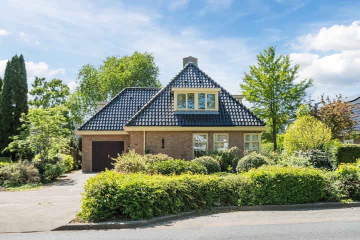 Foto 1 van van Veenweg 82