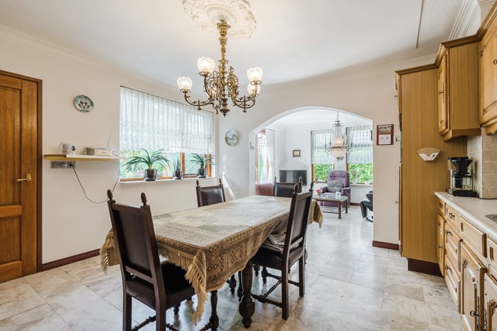 Foto 9 van van Veenweg 82