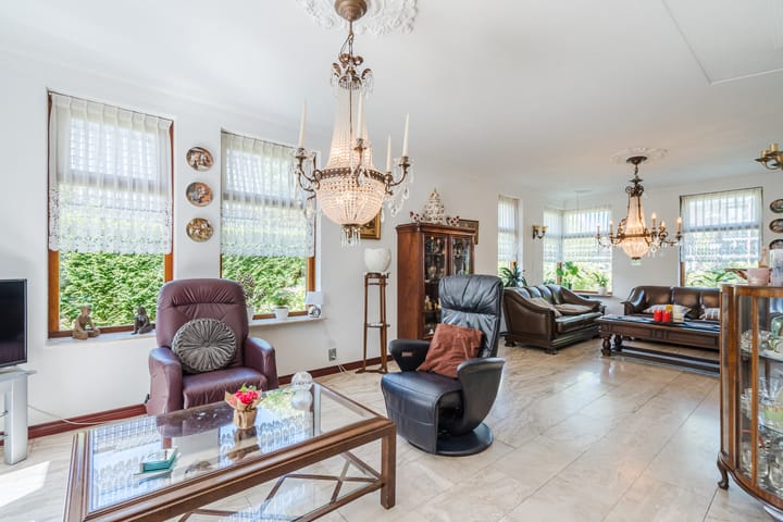 Foto 12 van van Veenweg 82