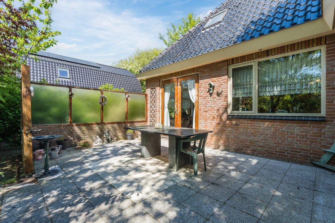 Foto 2 van van Veenweg 82