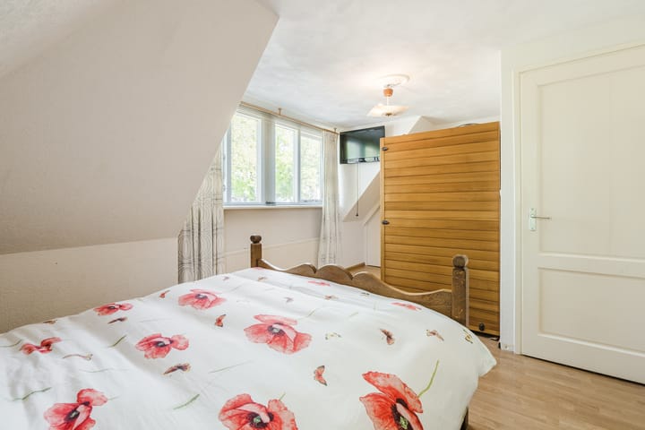 Foto 17 van van Veenweg 82