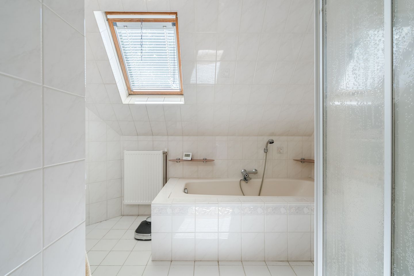 Foto 20 van van Veenweg 82