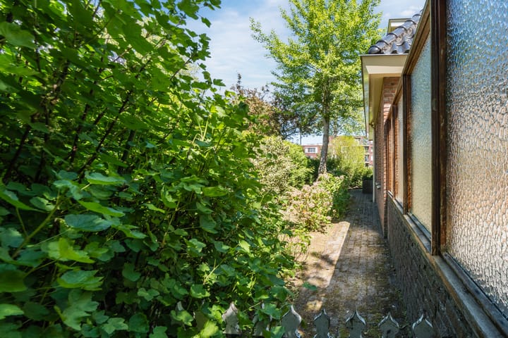 Foto 37 van van Veenweg 82