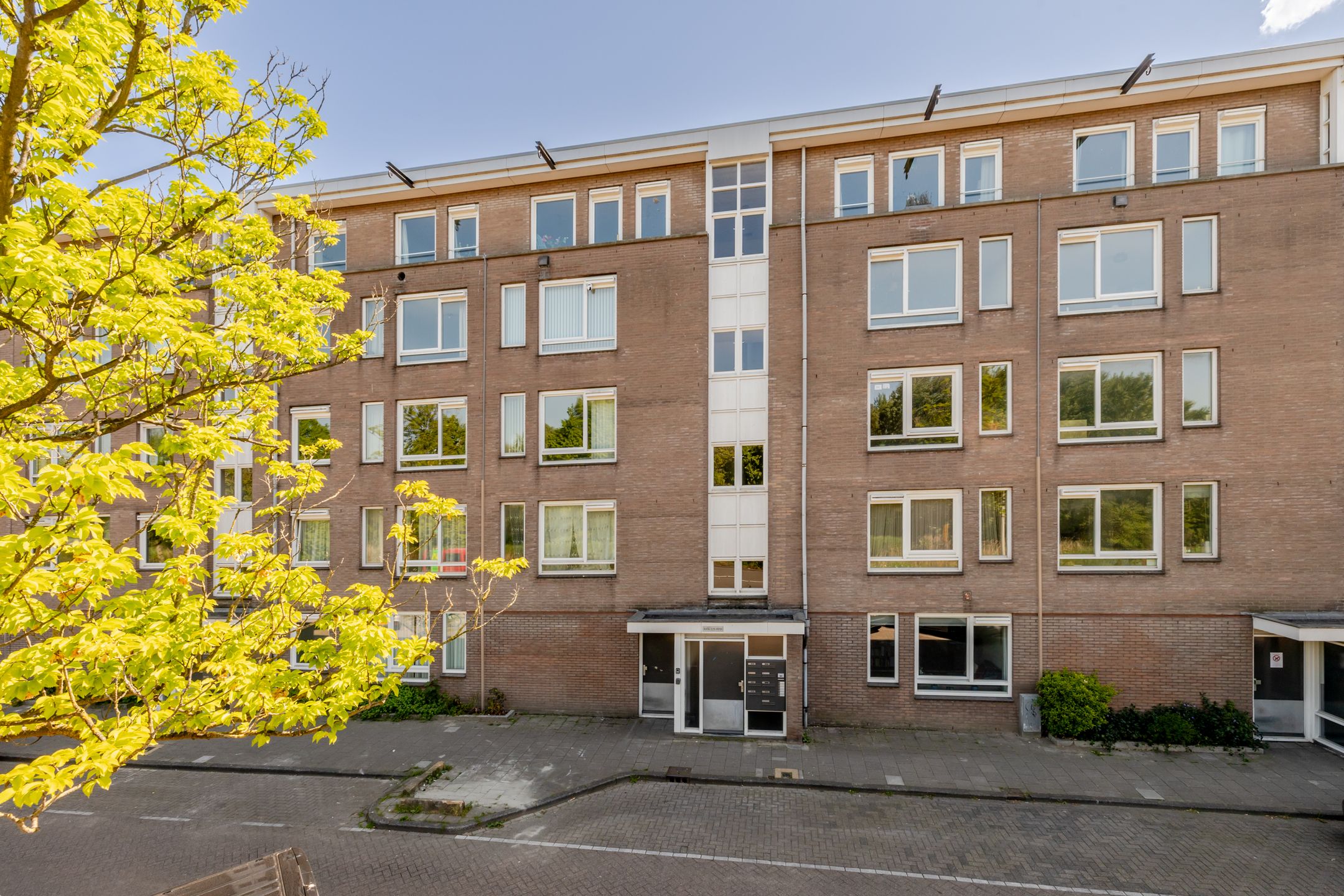 Photo 6 of Haarlemmerweg 493-A