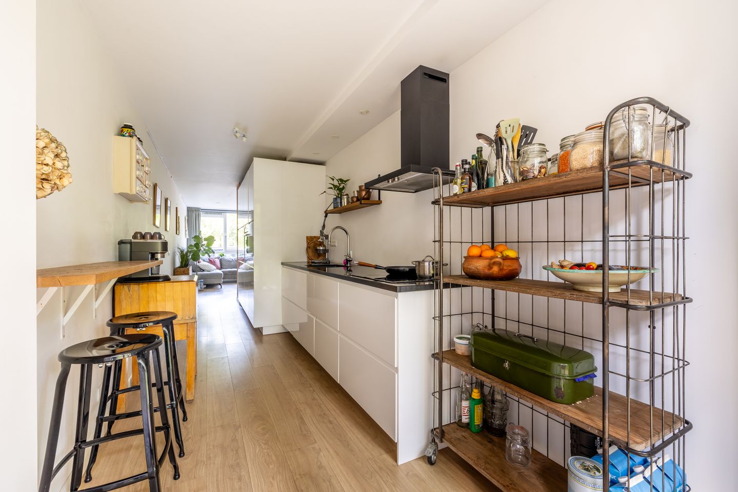 Photo 19 of Haarlemmerweg 493-A