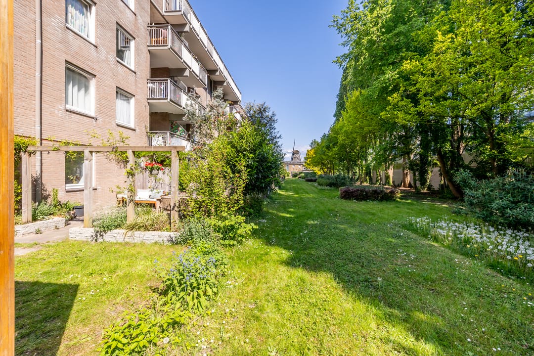 Photo 22 of Haarlemmerweg 493-A