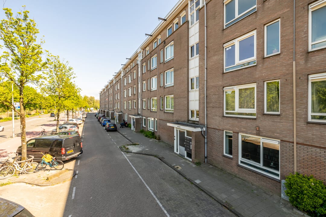 Photo 38 of Haarlemmerweg 493-A