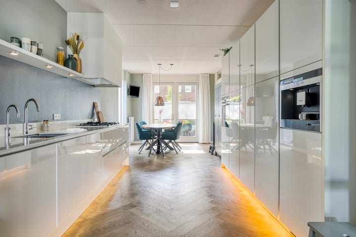 Foto 15 van Blekerstraat 112