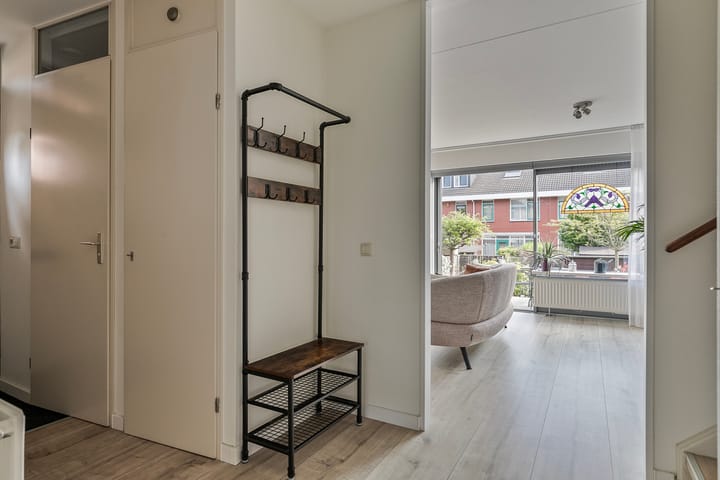 Foto 12 van Dordtsestraatweg 738