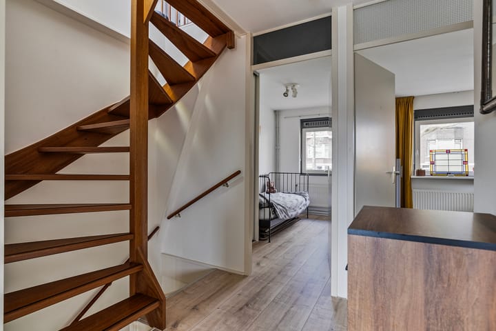 Foto 17 van Dordtsestraatweg 738