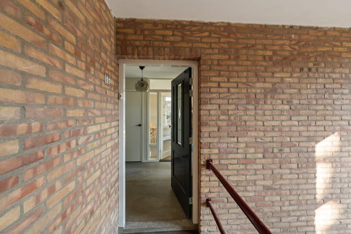 Photo 9 of Schoutstraat 55