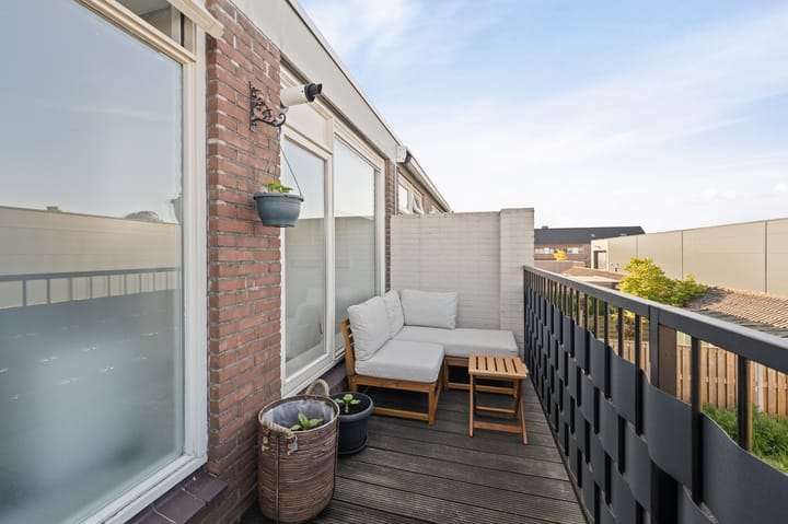 Photo 34 of Schoutstraat 55