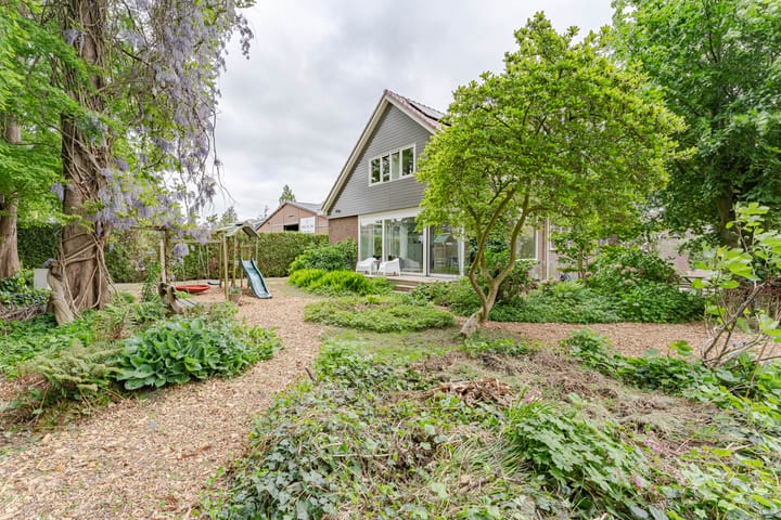 Foto 2 van Den Ham 22