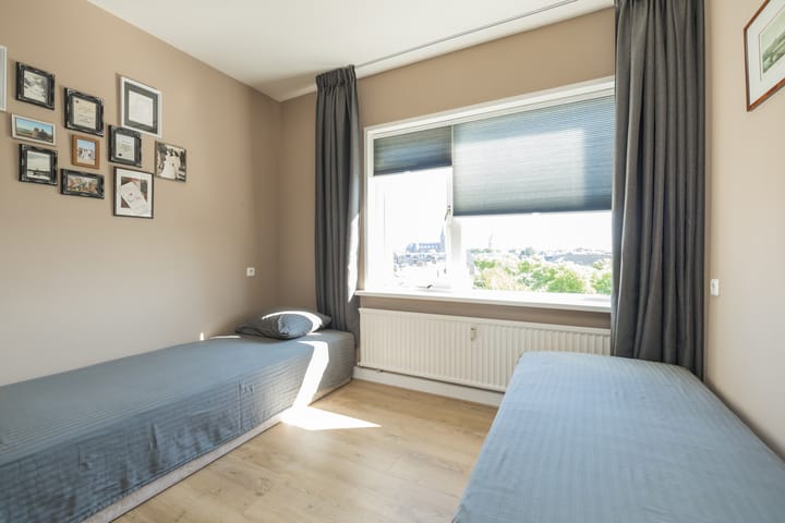 Foto 24 van Beeklaan 130