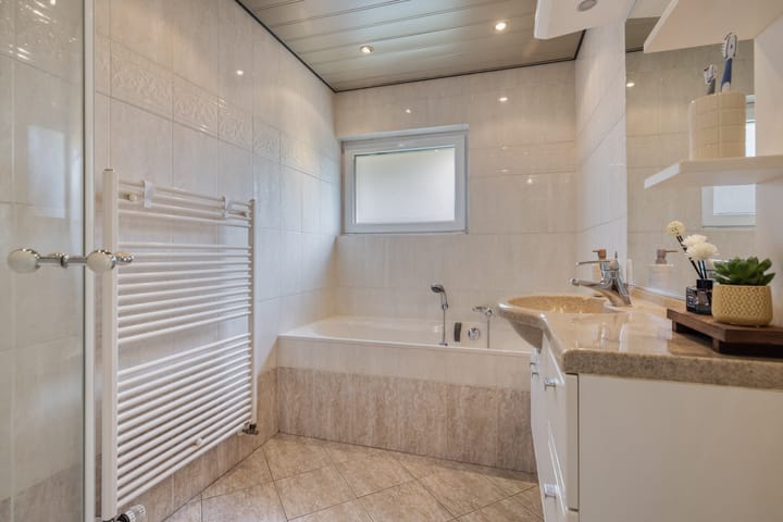 Foto 35 van Irislaan 8