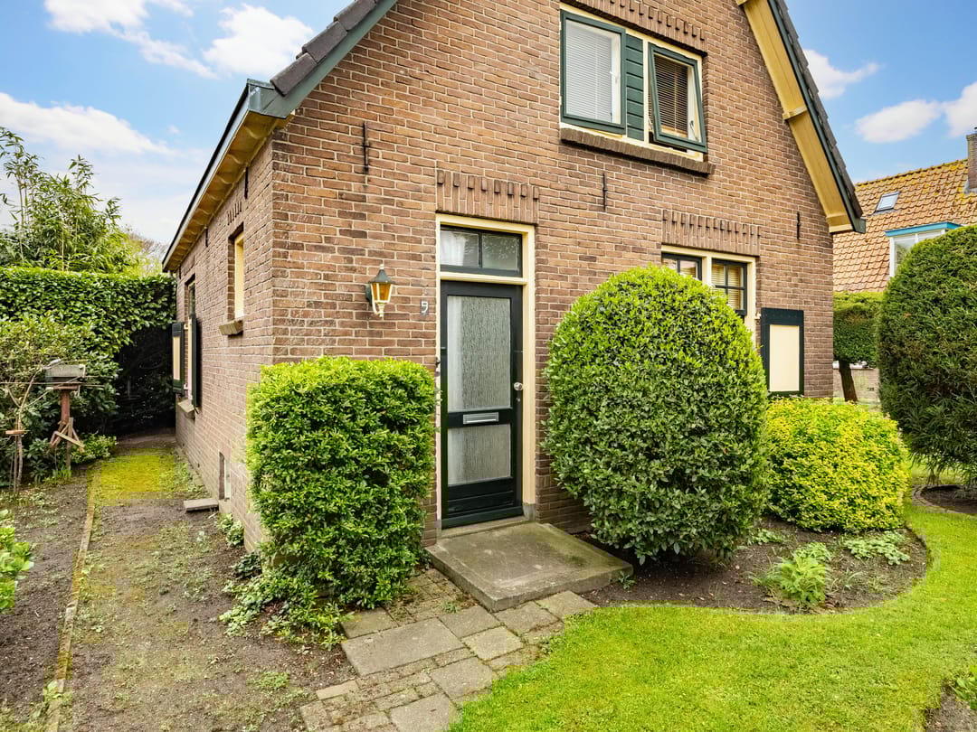 Foto 2 van Julianalaan 9