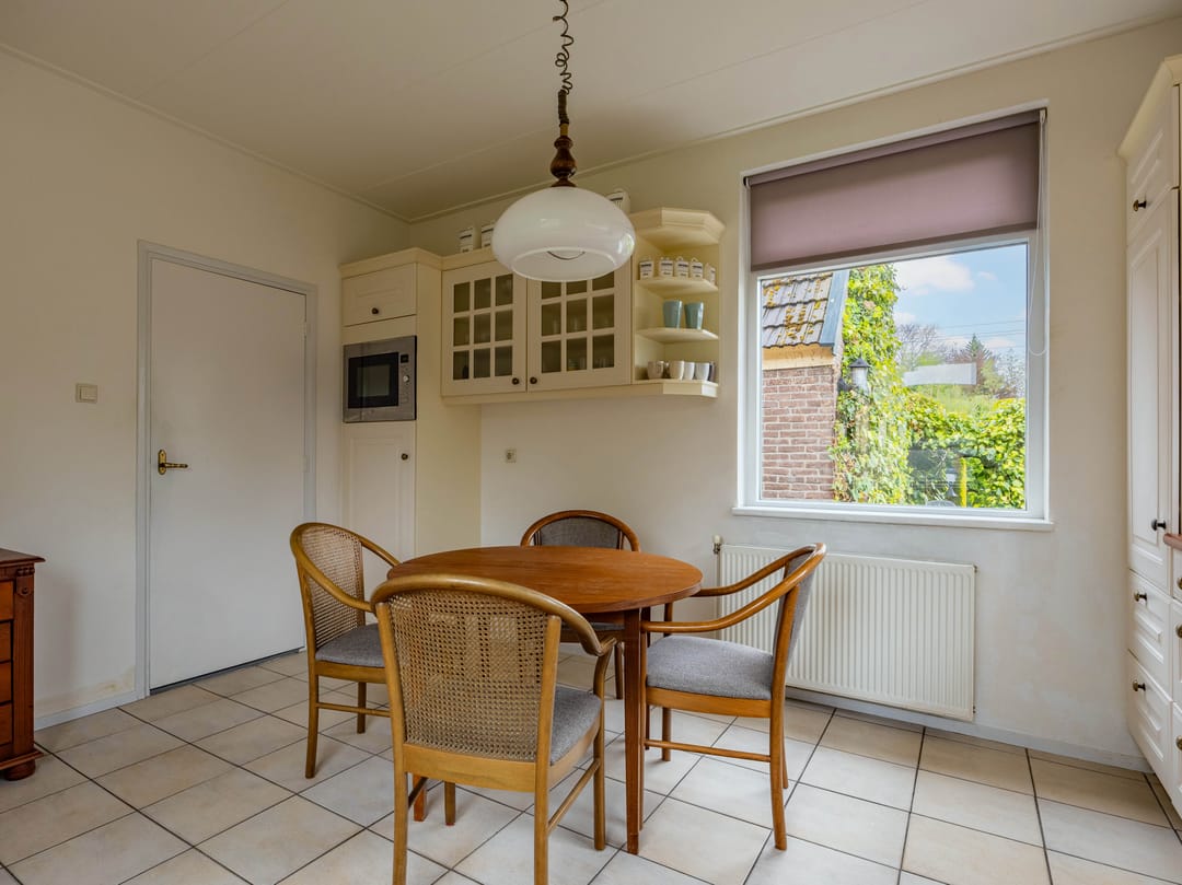 Foto 11 van Julianalaan 9