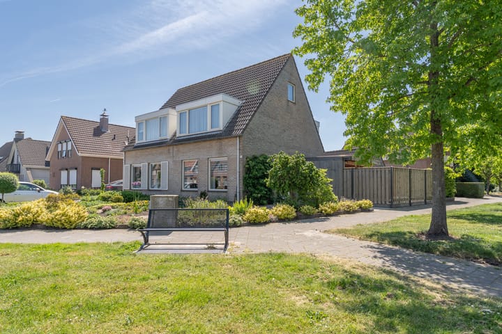 Photo 1 of Slagveldstraat 1