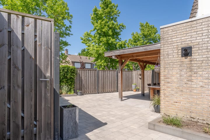 Photo 2 of Slagveldstraat 1