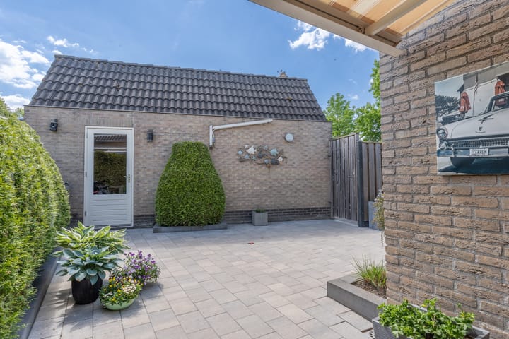 Photo 30 of Slagveldstraat 1