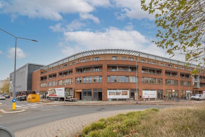 Foto 1 van Plein 2000 103