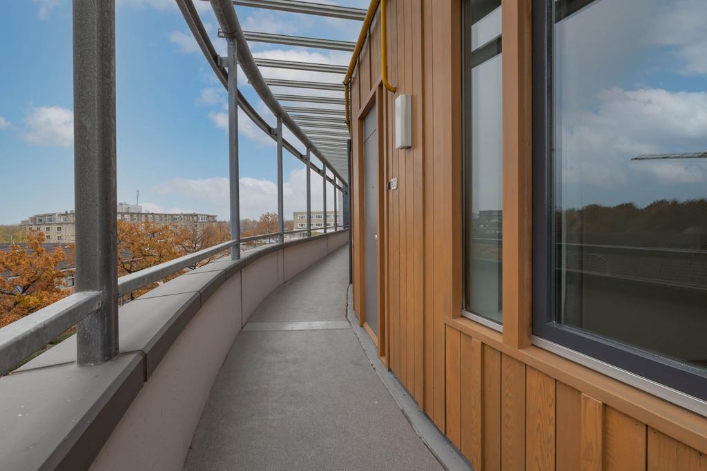 Photo 6 of Plein 2000 103