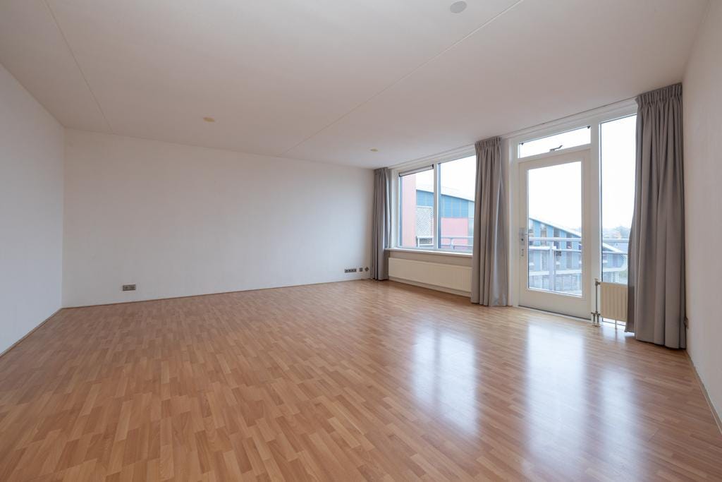 Photo 7 of Plein 2000 103