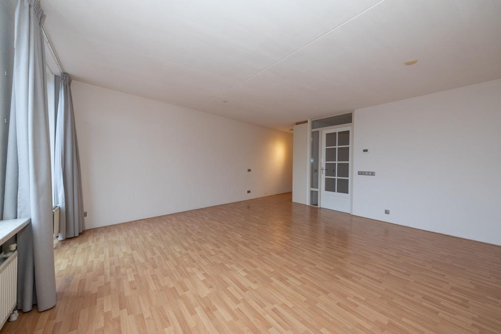 Photo 9 of Plein 2000 103