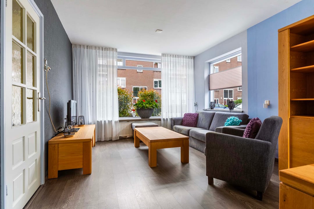 Photo 2 of Cort van der Lindenstraat 6