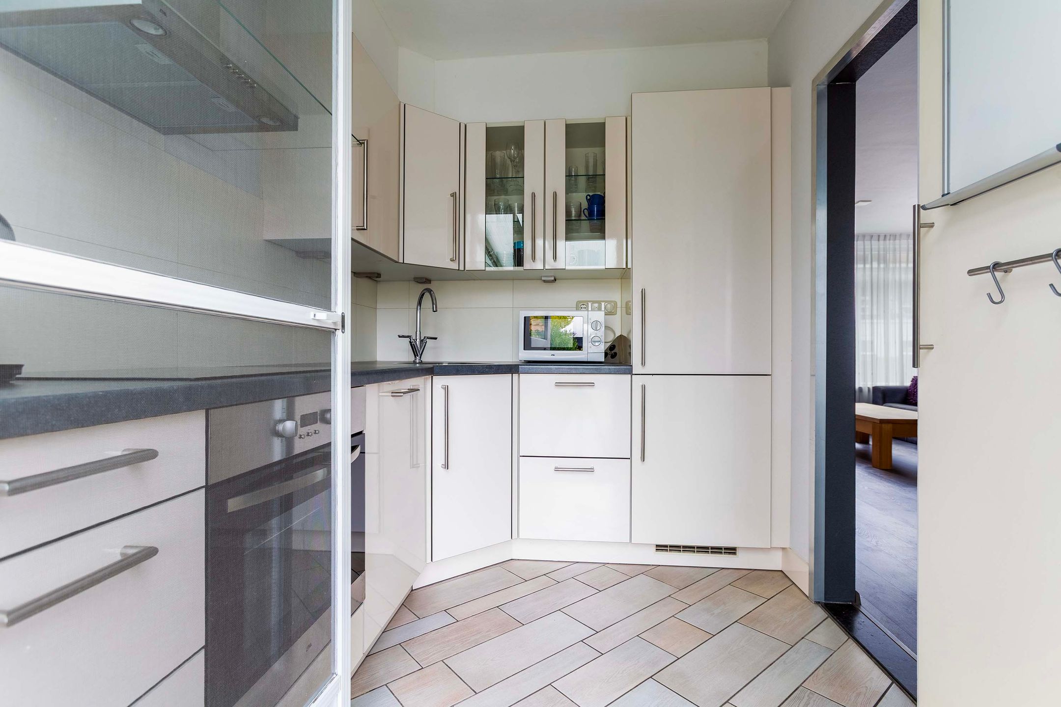 Photo 12 of Cort van der Lindenstraat 6